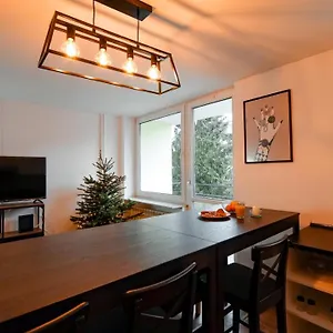 https://loftme-houses.warsawhotelspoland.com