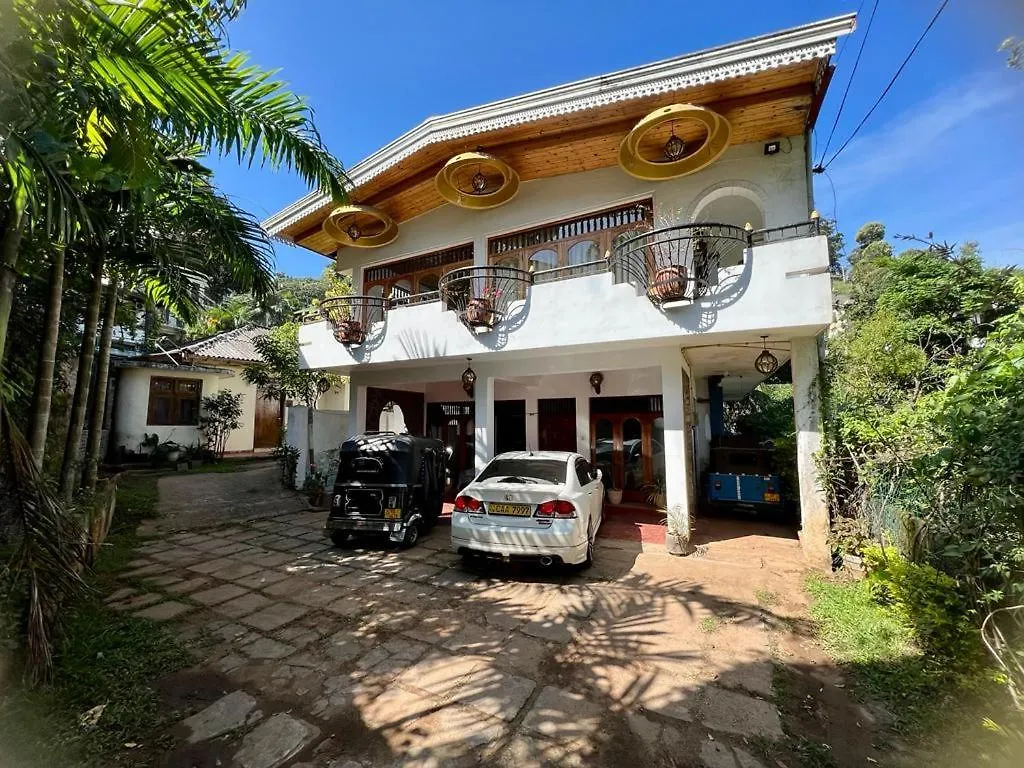 Kandy Ivy Banks Holiday Resort 0*,  스리랑카